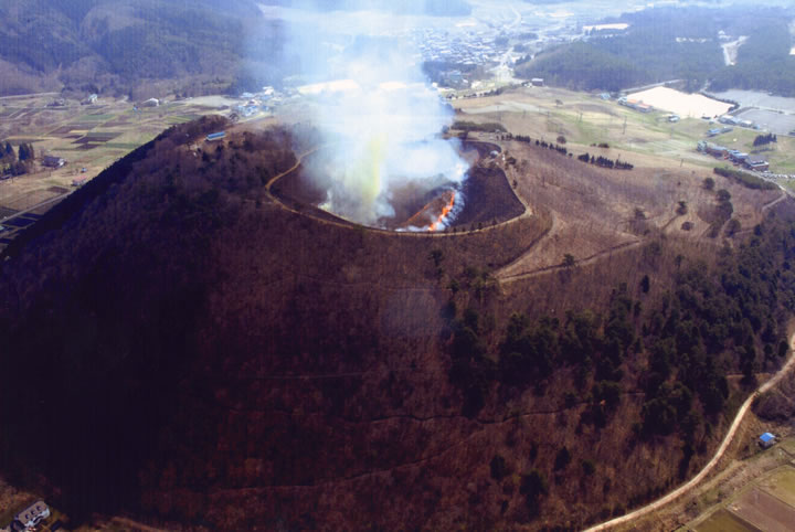 神鍋山